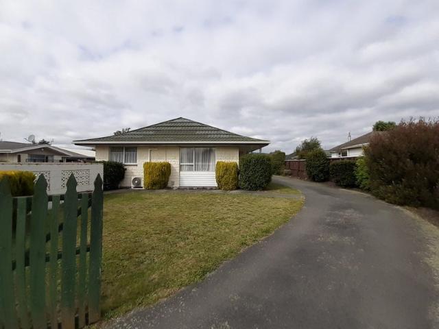 Apartment for rent in Chaslands, Canterbury
