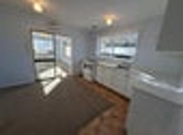 Apartment for rent in Chaslands, Canterbury