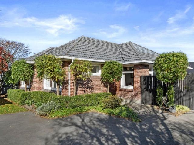 House for rent in Chaslands, Canterbury