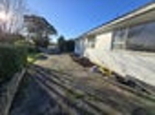 Apartment for rent in Chaslands, Canterbury