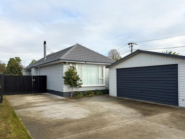 House for rent in Chaslands, Canterbury