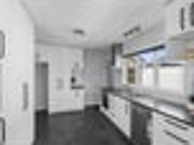 House for rent in Chaslands, Canterbury