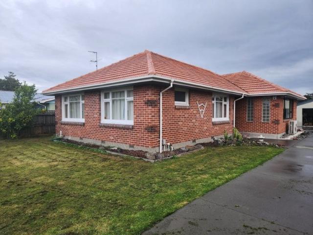 House for rent in Chaslands, Canterbury