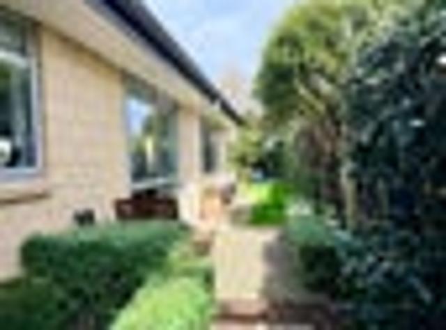 House for rent in Chaslands, Canterbury