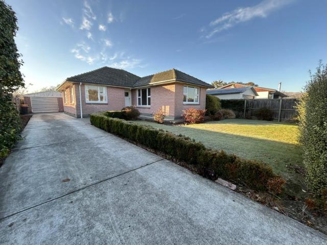House for rent in Chaslands, Canterbury