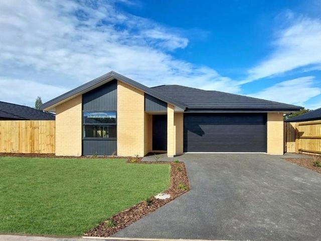 House for rent in Chaslands, Canterbury