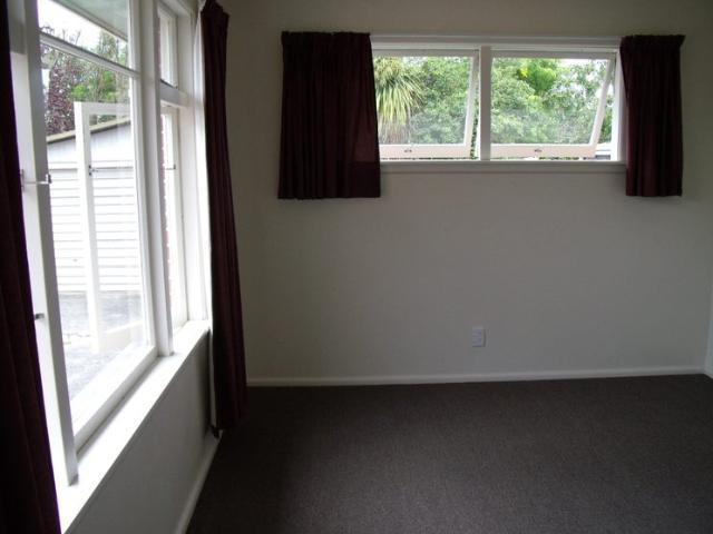 House for rent in Chaslands, Canterbury