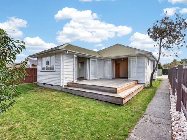 House for rent in Chaslands, Canterbury