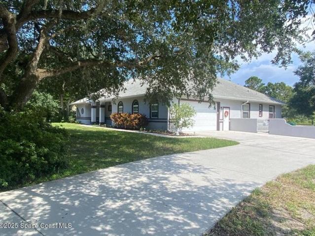 House for sale in Cocoa