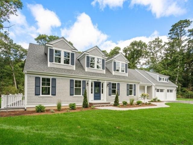 House for sale in Mashpee, Barnstable County