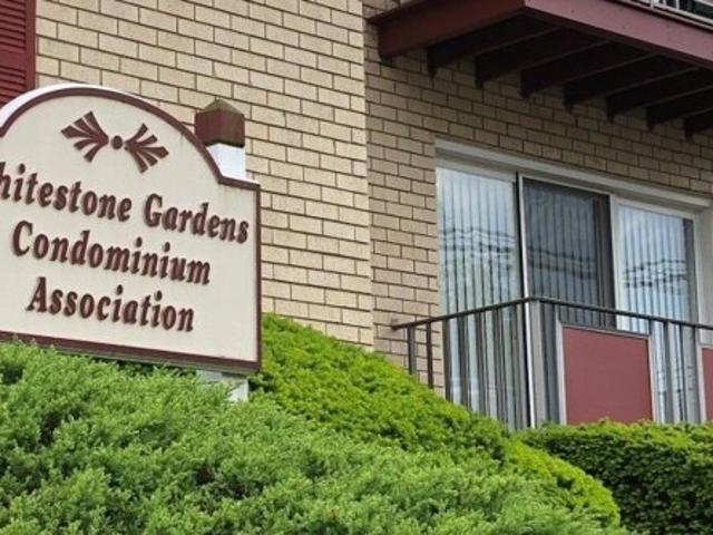 Condo for sale in Bloomfield, New Jersey