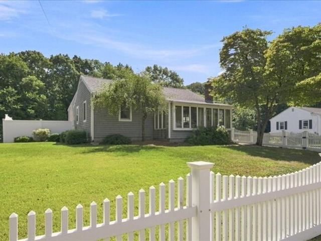 House for sale in Walpole, Massachusetts