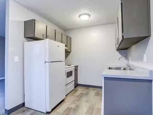 Condo for rent in Portland, Centennial