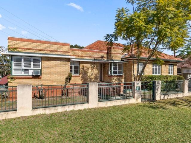 House for rent in Holland Park, Greater Brisbane