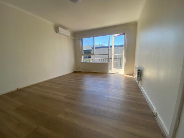Apartment for rent in Carnegie, Melbourne
