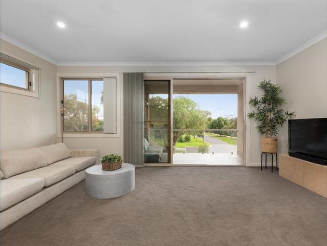 Townhouse for rent in Werribee, Melbourne