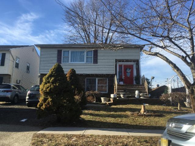 House for sale in Lodi, New Jersey