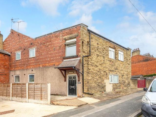 Studio for rent in Old Town, Barnsley