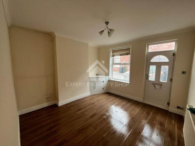 Apartment for rent in Loundsley Green, East Midlands