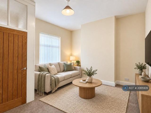 House for rent in Dukinfield, Tameside