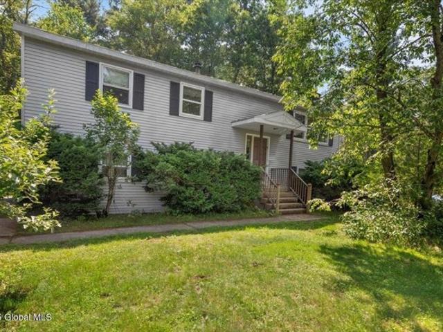 House for sale in Gansevoort