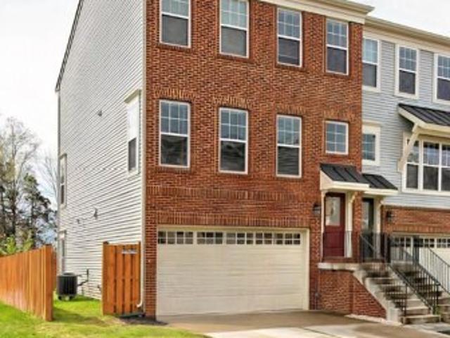 House for sale in Chantilly