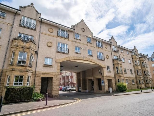House for rent in Gayfield, Broughton