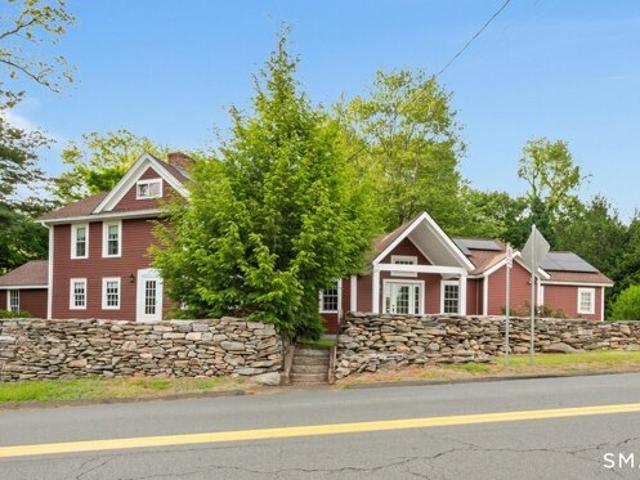 House for sale in Glastonbury, Connecticut