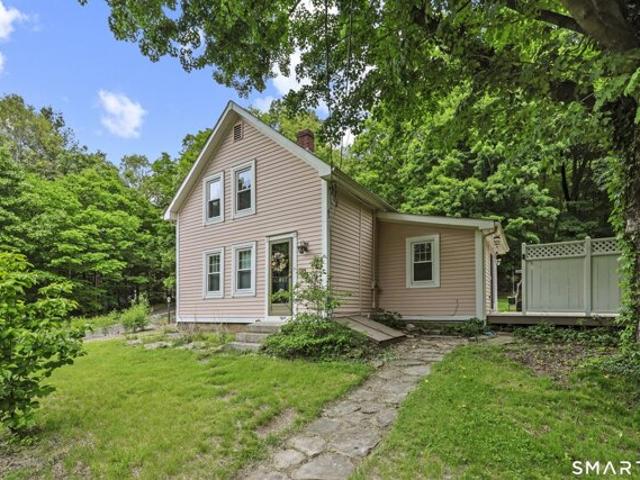 House for sale in Glastonbury, Connecticut