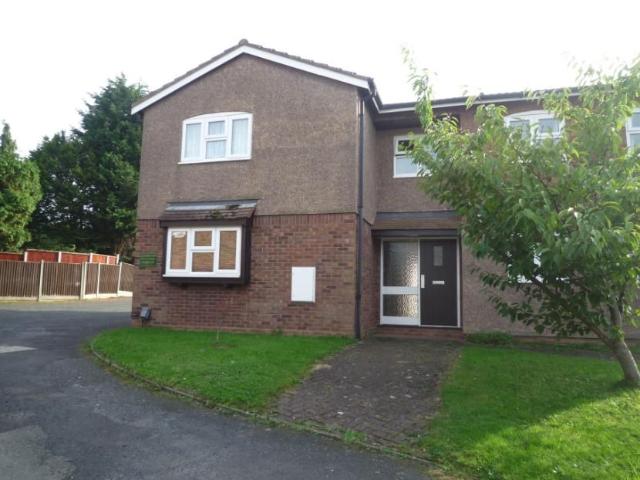 Studio for rent in Telford