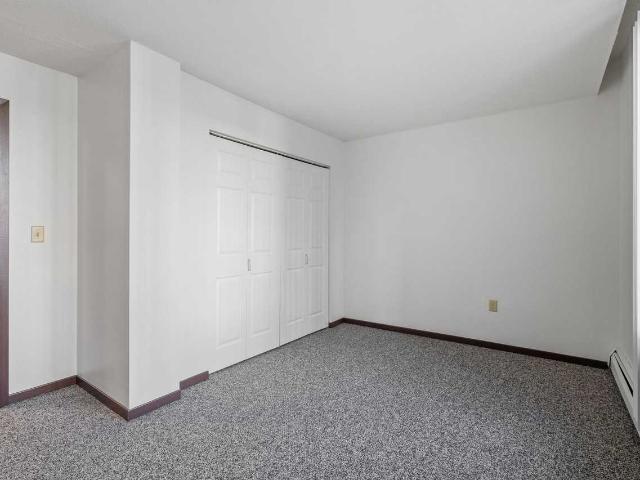 Apartment for rent in Hennepin, Minnesota