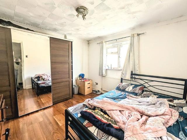 House for rent in Pontypridd, Wales