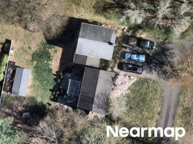 House for sale in Simsbury, Connecticut
