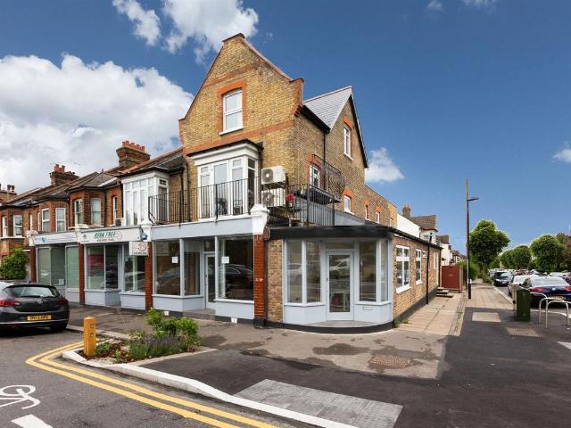 Apartment for rent in Palmers Green, Greater London