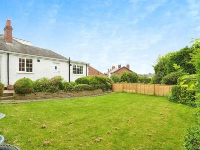 House for sale in Ossett, West Yorkshire