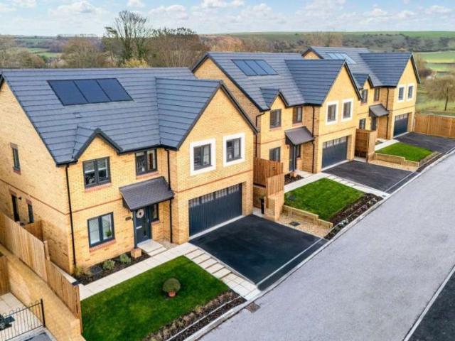 Property for sale in Leighton Park, Westbury