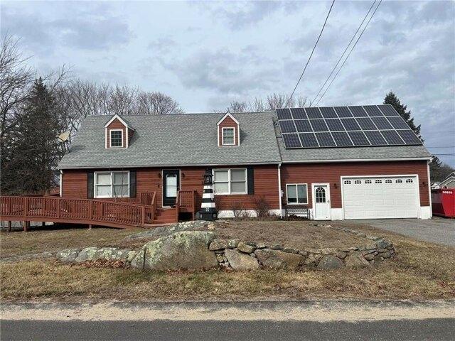 House for sale in Tiverton, Rhode Island