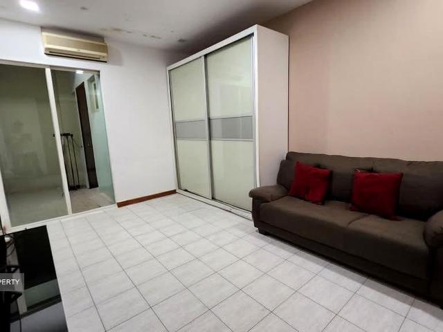 Condominium for rent in Thomson