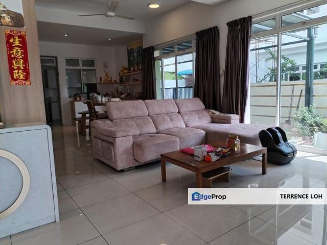 House for sale in Pulai, Bukit Ledang