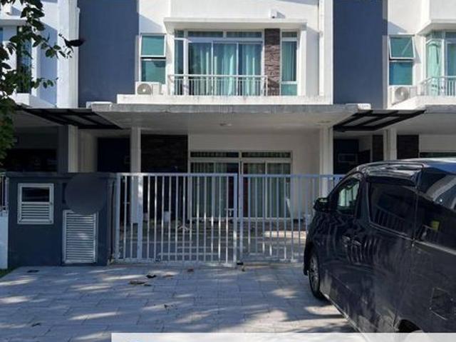 House for sale in Pulai, Bukit Ledang