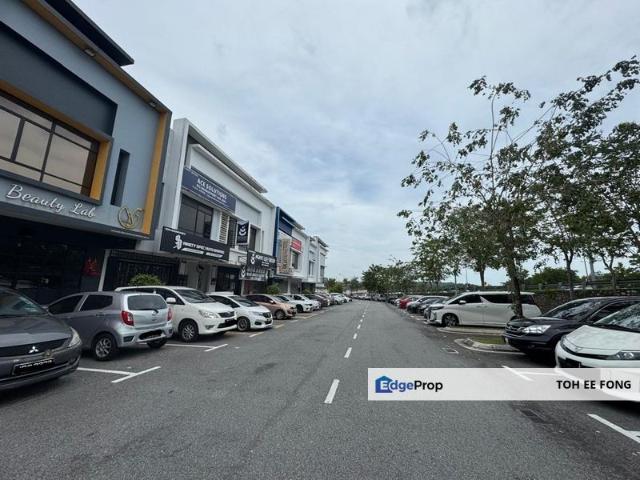 Shop for sale in Pulai, Bukit Ledang
