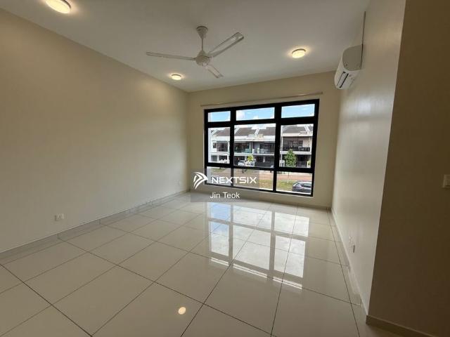 House for rent in Pulai, Bukit Ledang