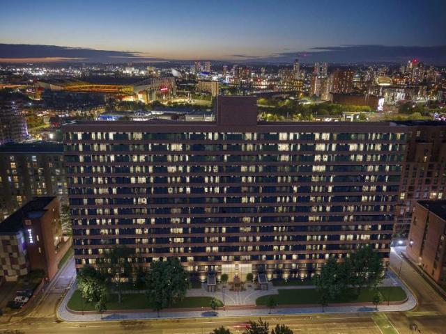 Apartment for sale in Gorse Hill, Trafford Park