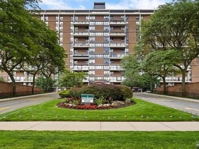 Condo for sale in Fort Lee, New Jersey