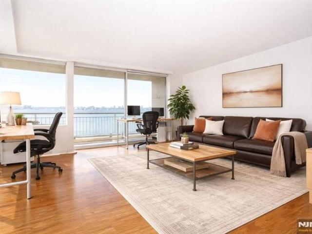 Property for sale in Fort Lee, New Jersey