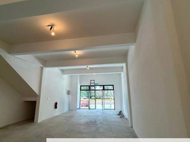 Shop for rent in Pulai, Bukit Ledang