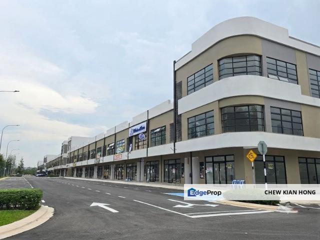 Shop for rent in Pulai, Bukit Ledang