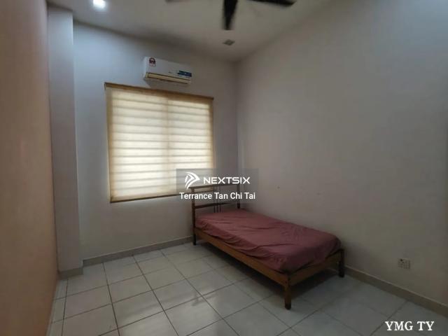 Shop for rent in Bukit Ledang, Johor
