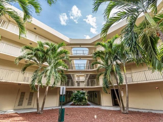 Apartment for rent in Ives Estates, Miami-Dade County