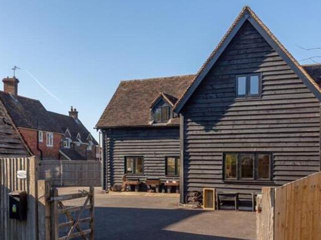 House for sale in Meath Green, Reigate and Banstead